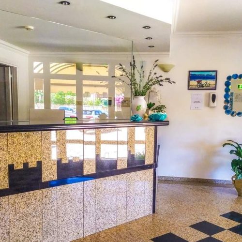 hotel-castello-golfo-aranci-accoglienza-reception