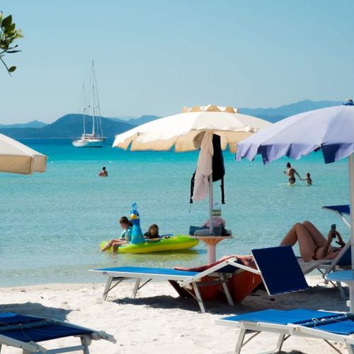 hotel-castello-golfo-aranci-servizi-spiaggia-ombrellone